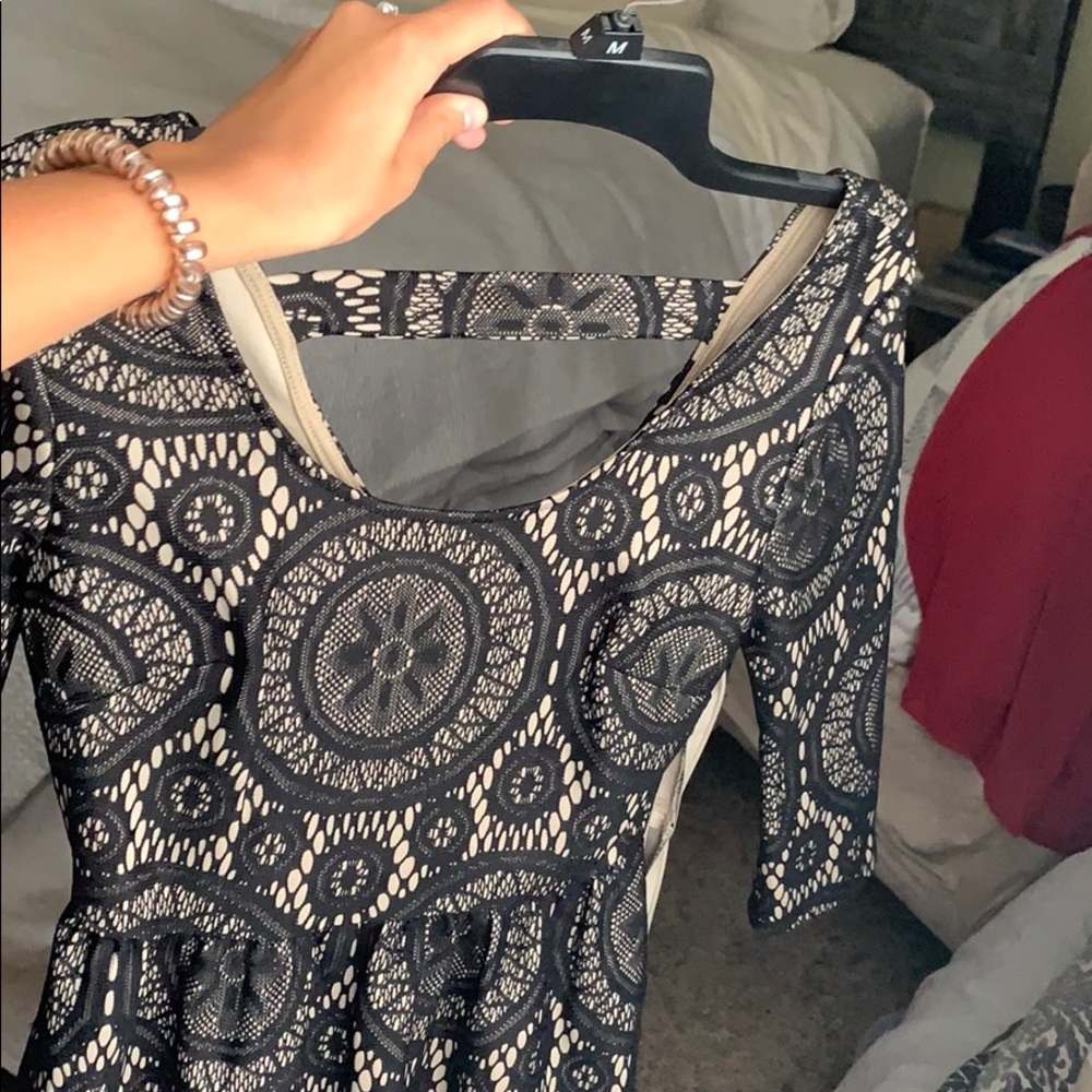 Dress - Picture 3 of 3